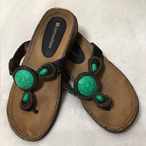 Women’s size 6 Naturalizer sandal